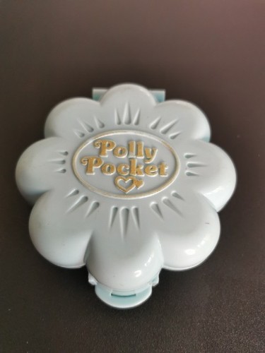 Polly pocket bluebird with - pocket,