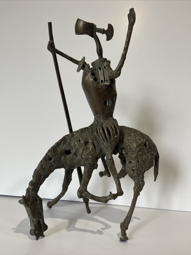 Bronze metal sculpture statue - metal,