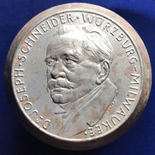 Germany: 1927 Karl Goetz Dr. Joseph Schneider Medal Hub Kienast 375