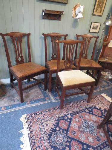 Near set 4 antique - a,