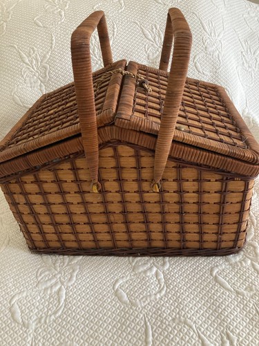 Vintage picnic basket hamper - vintage,