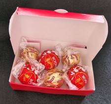 Bright Red  / GIFT / TREAT /