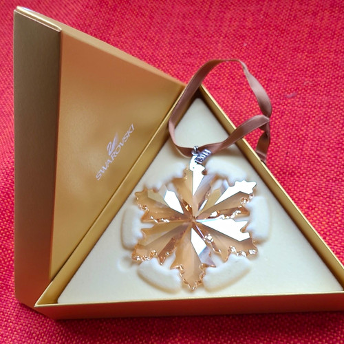 Swarovski scs golden crystal - scs,