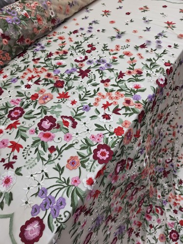 Fabric the yard lace - the,