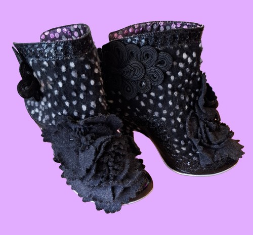 Stunning designer boots - stunning, by