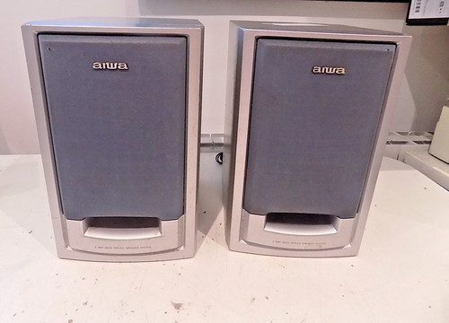 Aiwa silver speakers ohms - speakers,