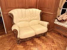 Vintage-style Chesterfield