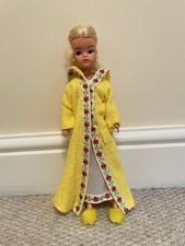 Vintage Sindy Doll 2 GEN 1077