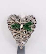Wicker Xmas Heart 10" x 8"