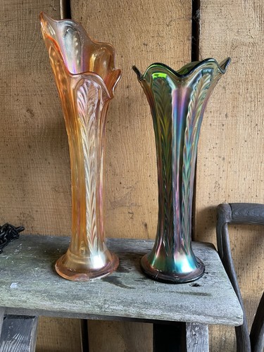 Carnival glass fenton plume - glass,