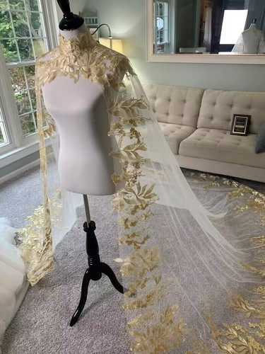 Gold appliques lace - gold,