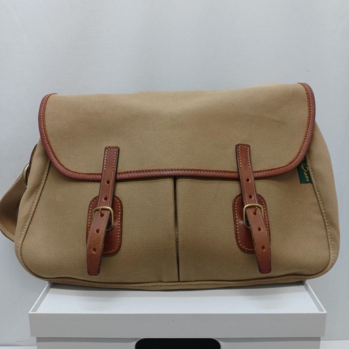 Brady beg ariel trout - brady,