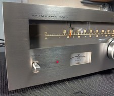 Vintage Radio Tuner, AM / FM