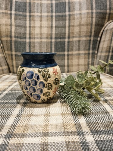 Studio pottery vase leigh - pottery,