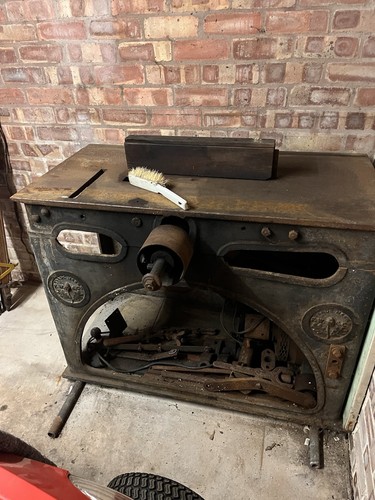 Antique cast iron - cast, acorn