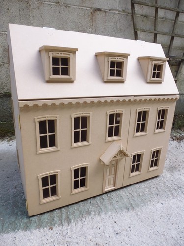 Dolls house radcliff - dolls,