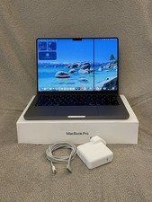 Apple MacBook Pro A2442 14" M1