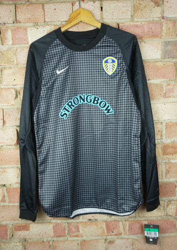 Bnwt vintage leeds - vintage, 2000/2001