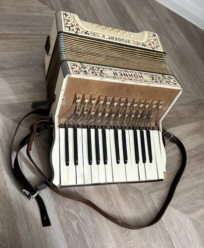 Vintage hohner student - hohner, ii