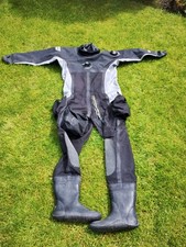 RoHo Endurance rear entry dry suit / thigh pockets / convenience zip / 5'7-5'11