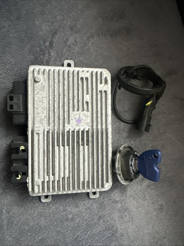 Genuine vespa gts 125 - vespa,