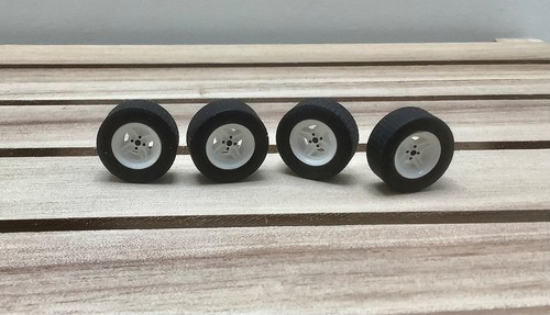 Scalextric spare parts wheel - scalextric,