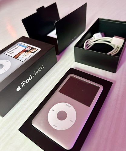 Apple ipod classic 6th gen - ipod,
