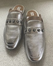 Fit Flop Clog/Mule Silver Size