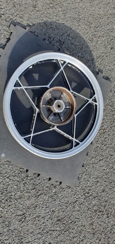 Suzuki gt250 rear wheel - gt250, x7