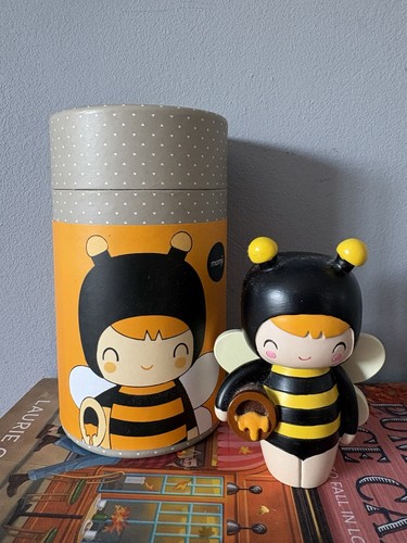 Momiji doll queenie - doll,