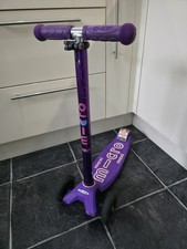 Maxi Micro Deluxe LED Scooter