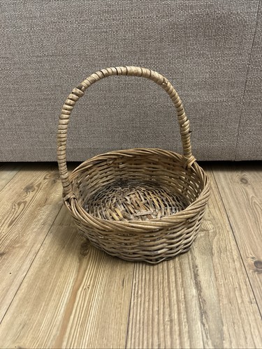 Vintage traditional wicker - traditional,