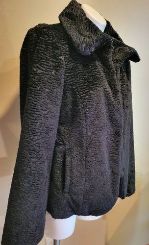 Gallery size medium faux - gallery,