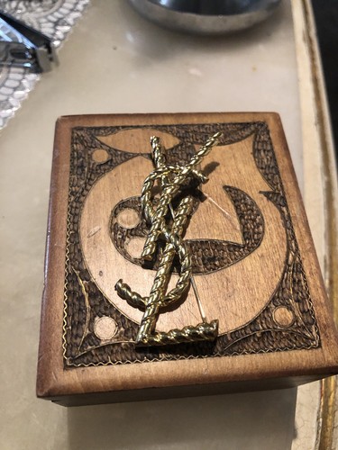 Saint laurent ysl brooch - saint,