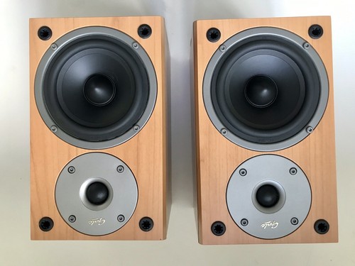 Gale desk shelf speakers - desk/shelf, 30