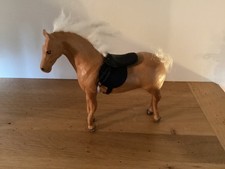 Julip Vintage Palomino Model horse