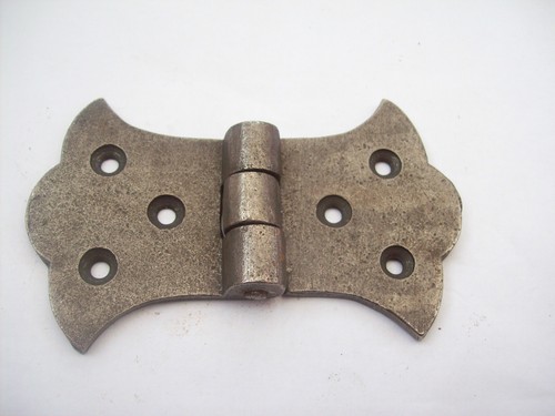Ornate butterfly cast - 1,