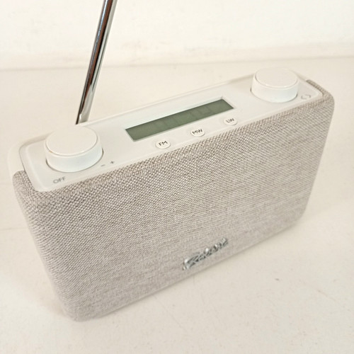 Roberts play portable mw - fm, fm