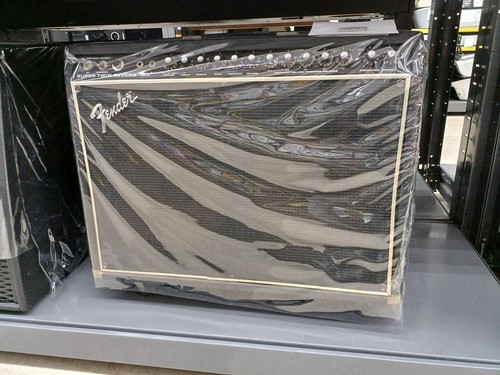 Fender guitar amp - fender,