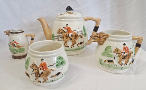 Vintage fox hunting hand - fox,