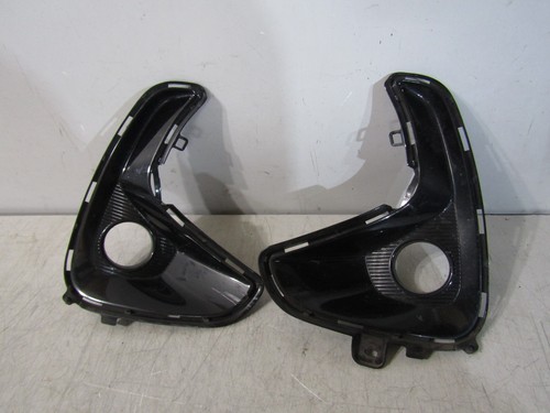 Toyota yaris front bumper r - front, l+r