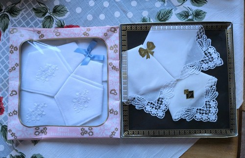 Two boxes vintage - two,