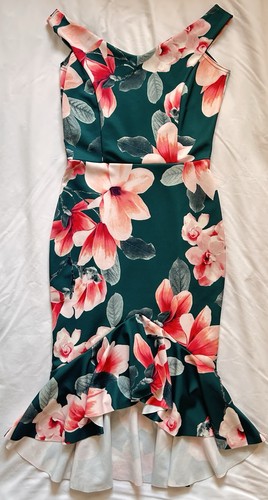 Bnwt quiz green floral - bnwt,