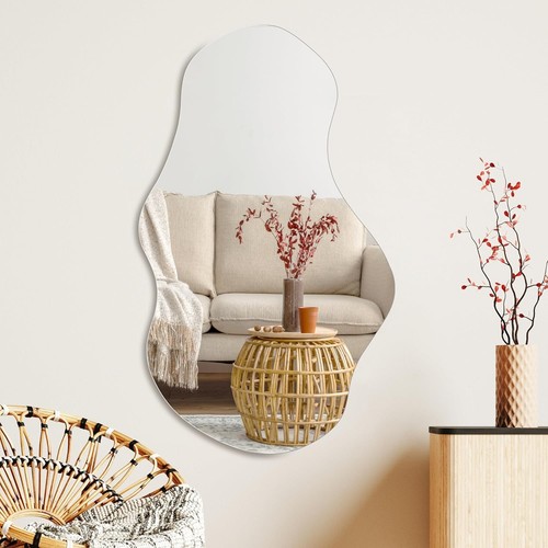 Asymmetrical irregular wall - irregular,
