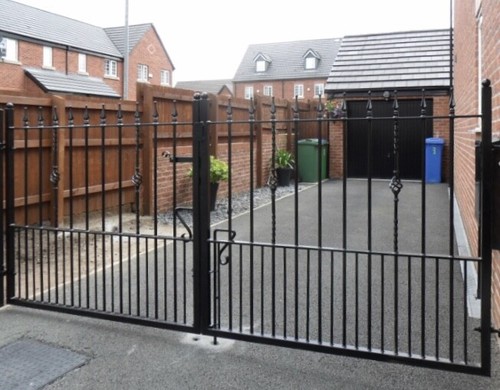 Driveway gate metal - driveway, ,metal