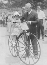 James Hines gives Dorothy