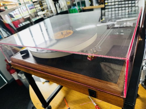 Pink triangle turntable pt1 - pink,