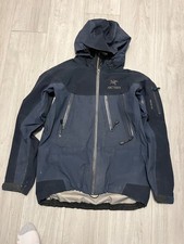 Arcteryx Goretex XCR men’s jacket -size small blue