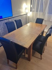 Extedable 6-8  Oak Dinning Table & 6 Chairs Dining Set. Excellent Condition!