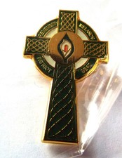 Irish Republican EASTER LILLY Celtic Cross Commemorative Lapel Pin Badge